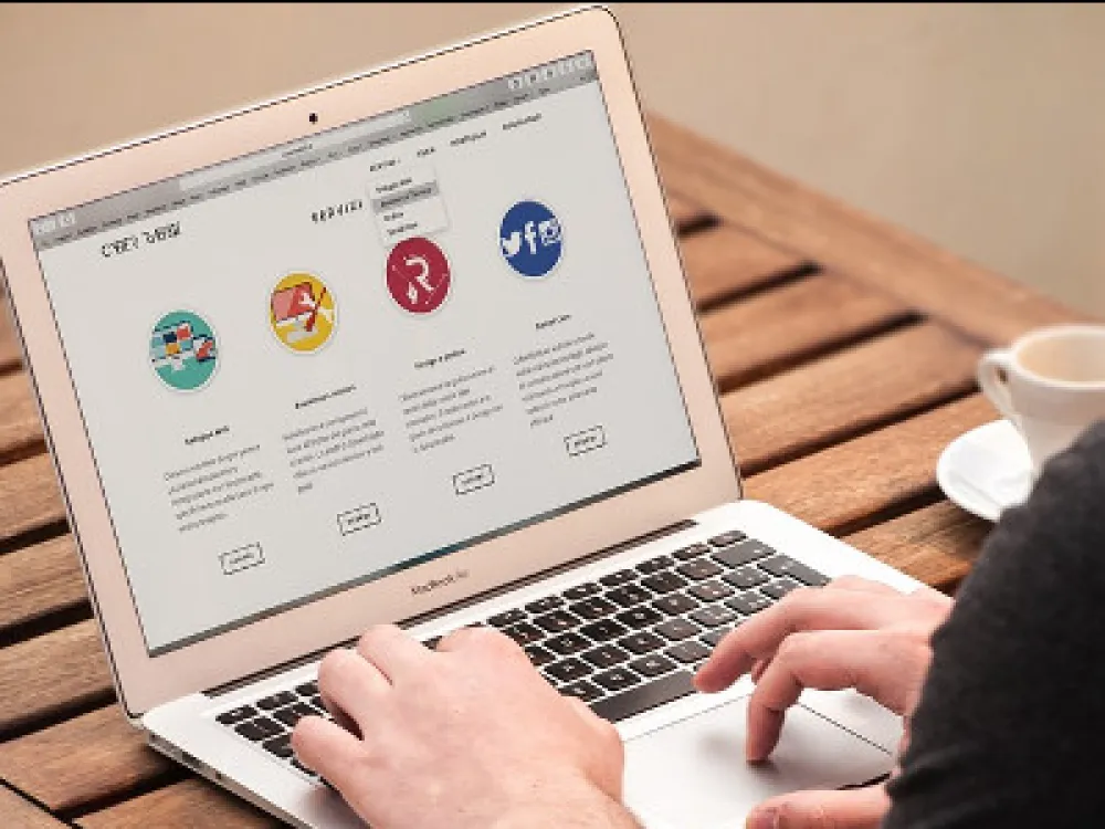 لقاء مع المواطنين من أجل تدارس مشاريع تنموية